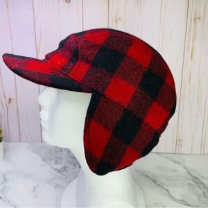 L.L. Bean Wool Hat Ear Flaps Plaid Maine Guide Red Black Primaloft  Adult Medium